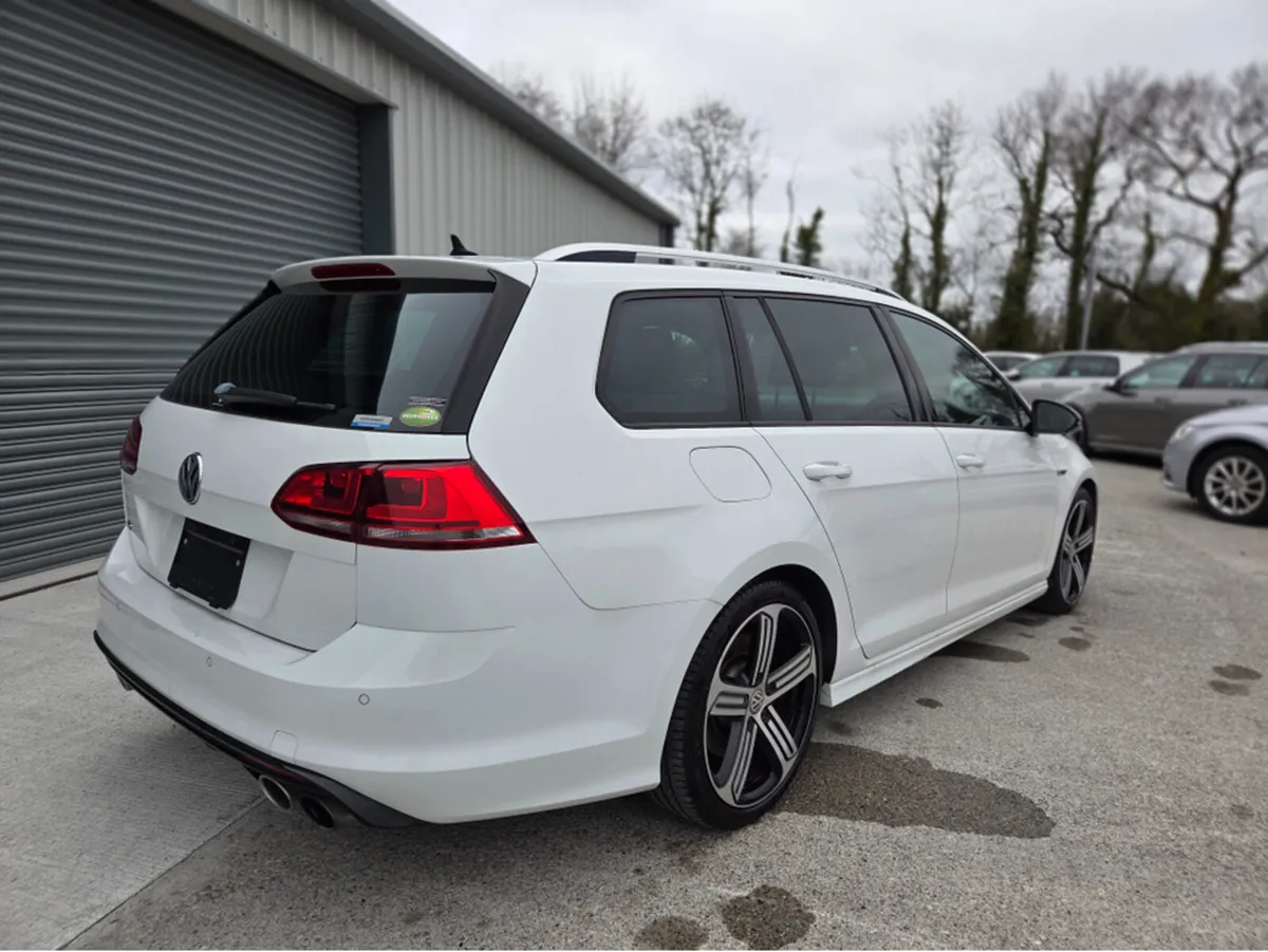 Volkswagen Golf R 2.0 TSI Variant - Image 3