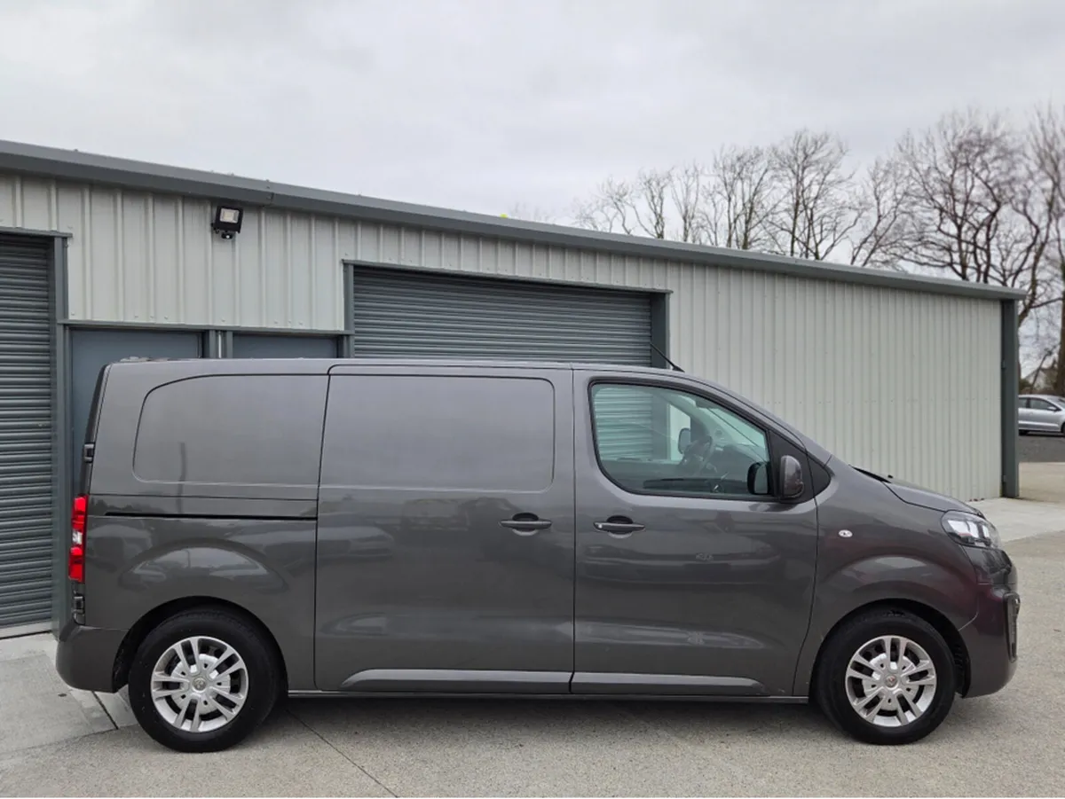 Vauxhall Vivaro 2700 SPORTIVE S/S - Image 2