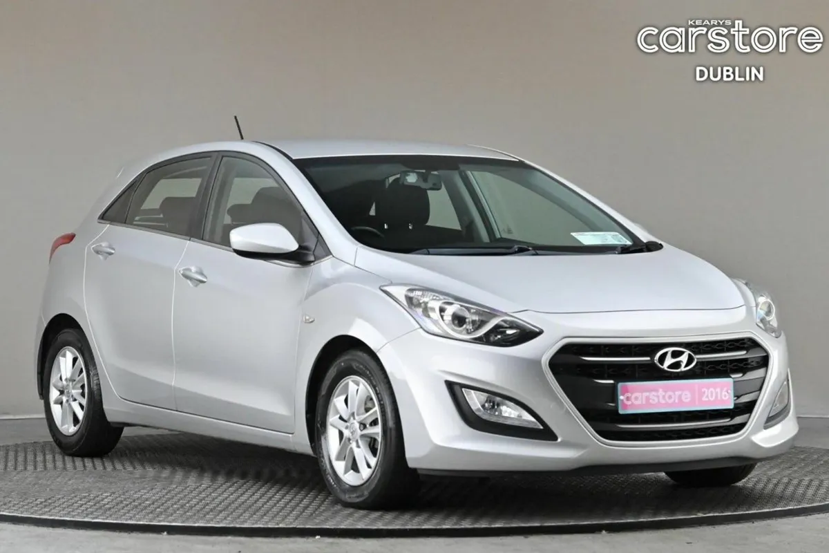Hyundai i30 **JAN 2026 PRICING NOW**1.6 D 6SPD **R - Image 1