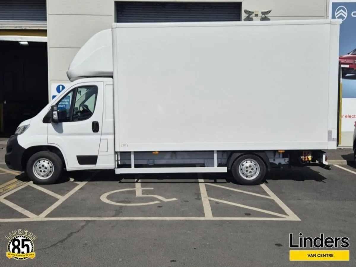 Opel Movano BOX BODY / 750KG TAILLIFT - Image 3