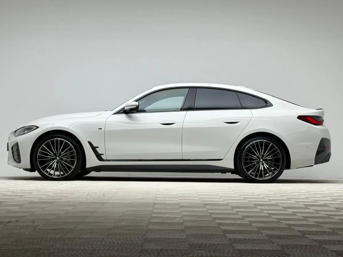 BMW i4 35 M SPORT EDRIVE - Image 4