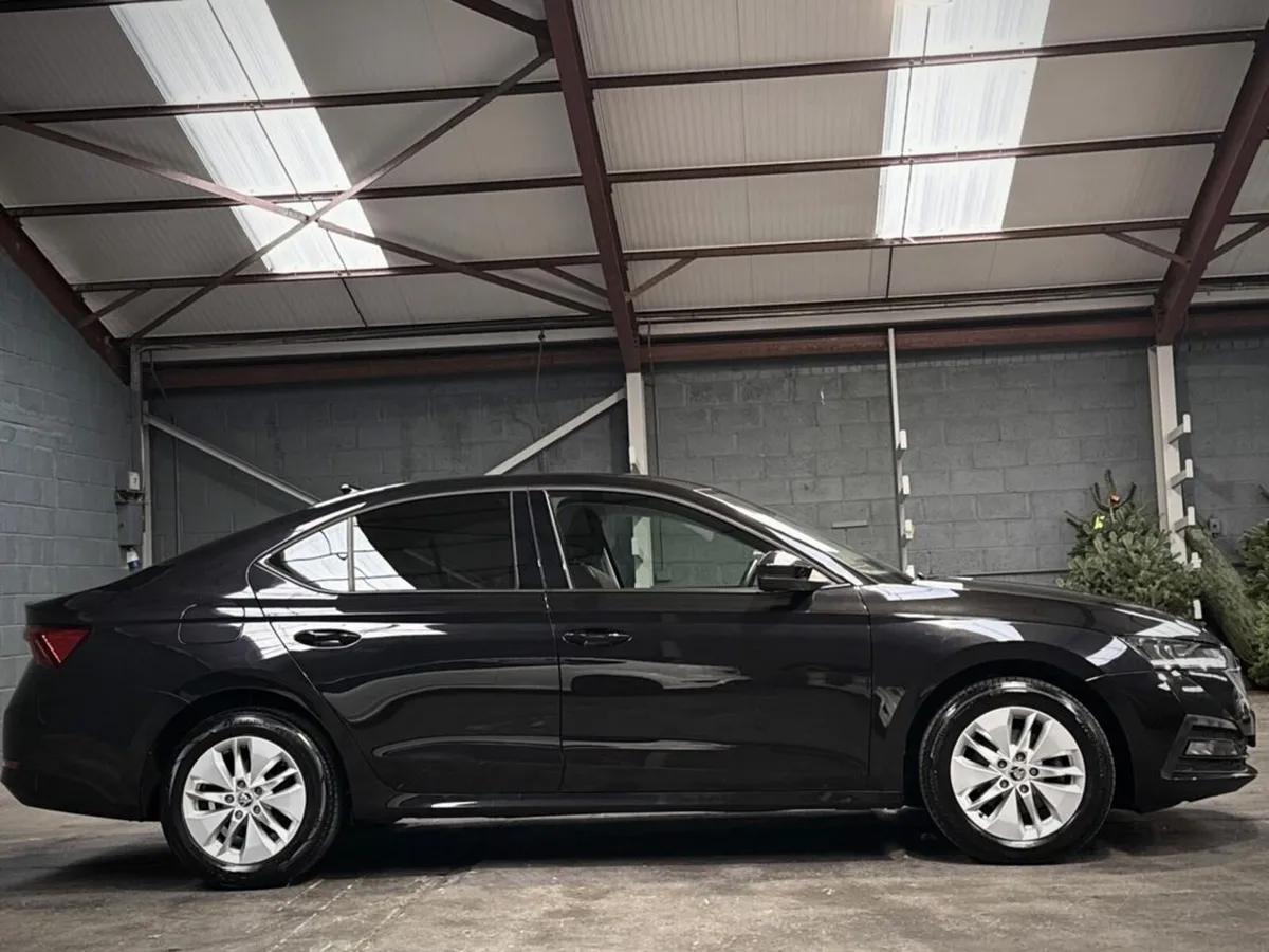 Skoda Octavia SE TECHNOLOGY TDI // 12 MONTH WARRAN - Image 4