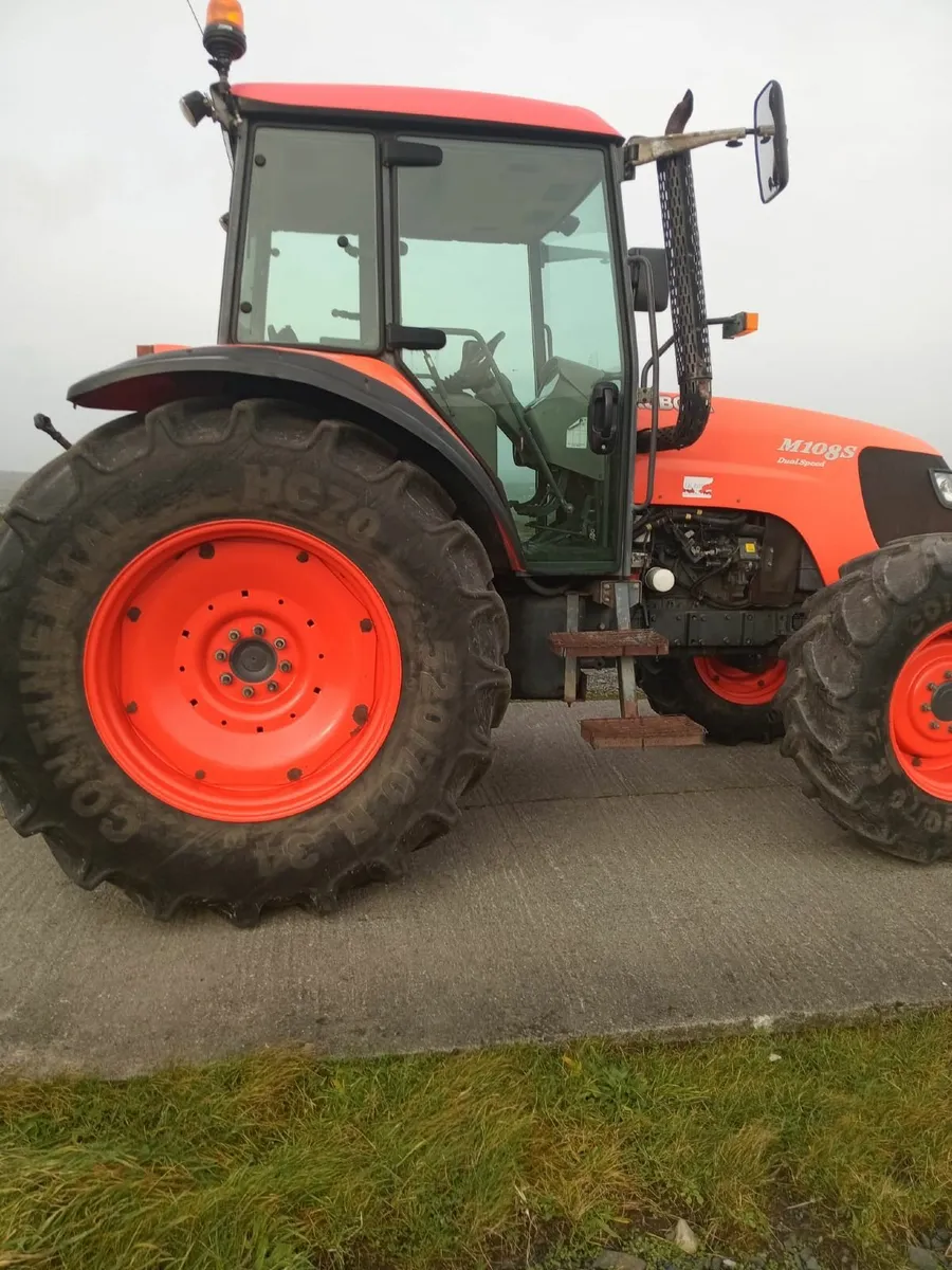 2012 Kubota M108S - Image 3