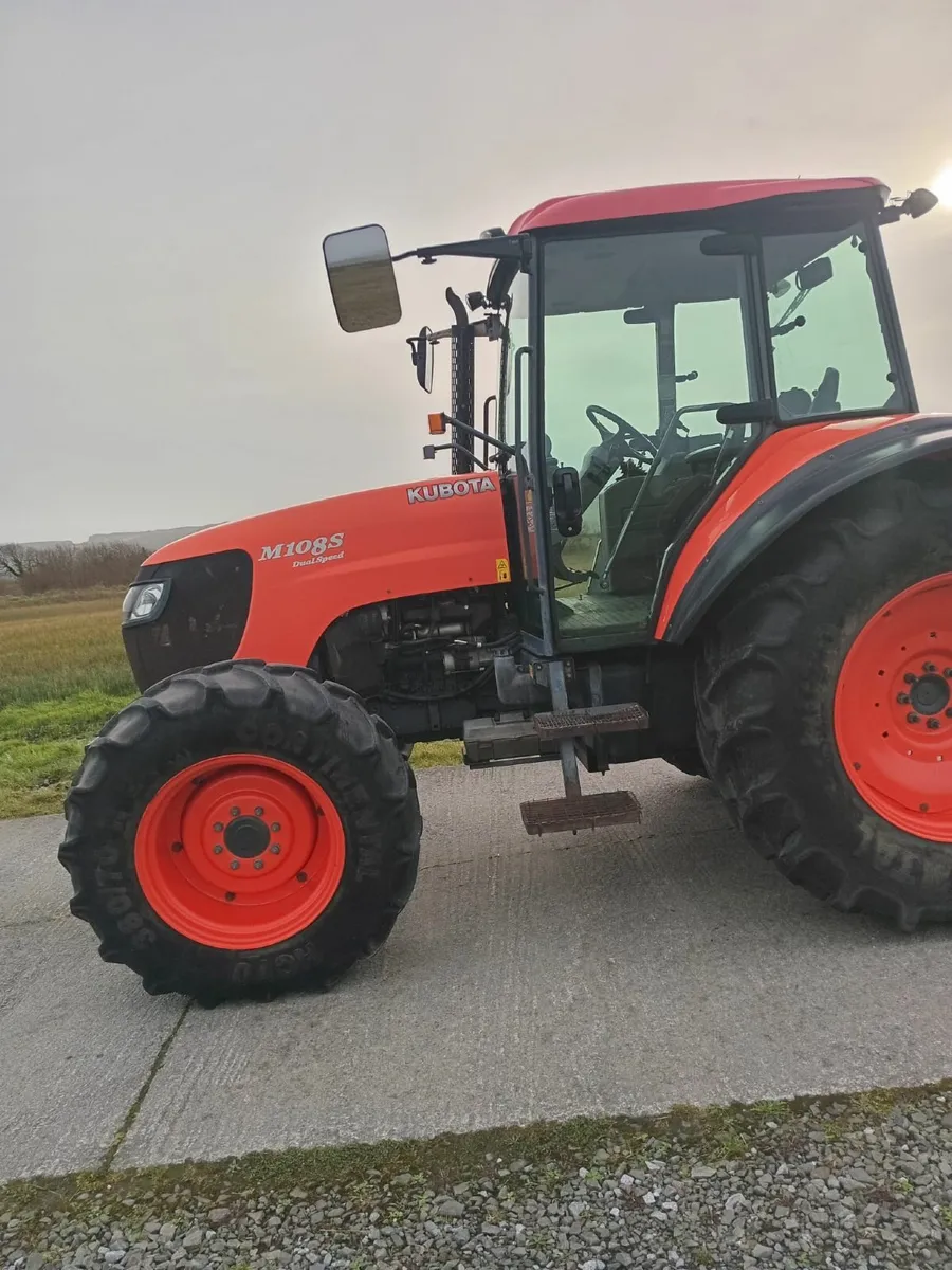 2012 Kubota M108S - Image 4