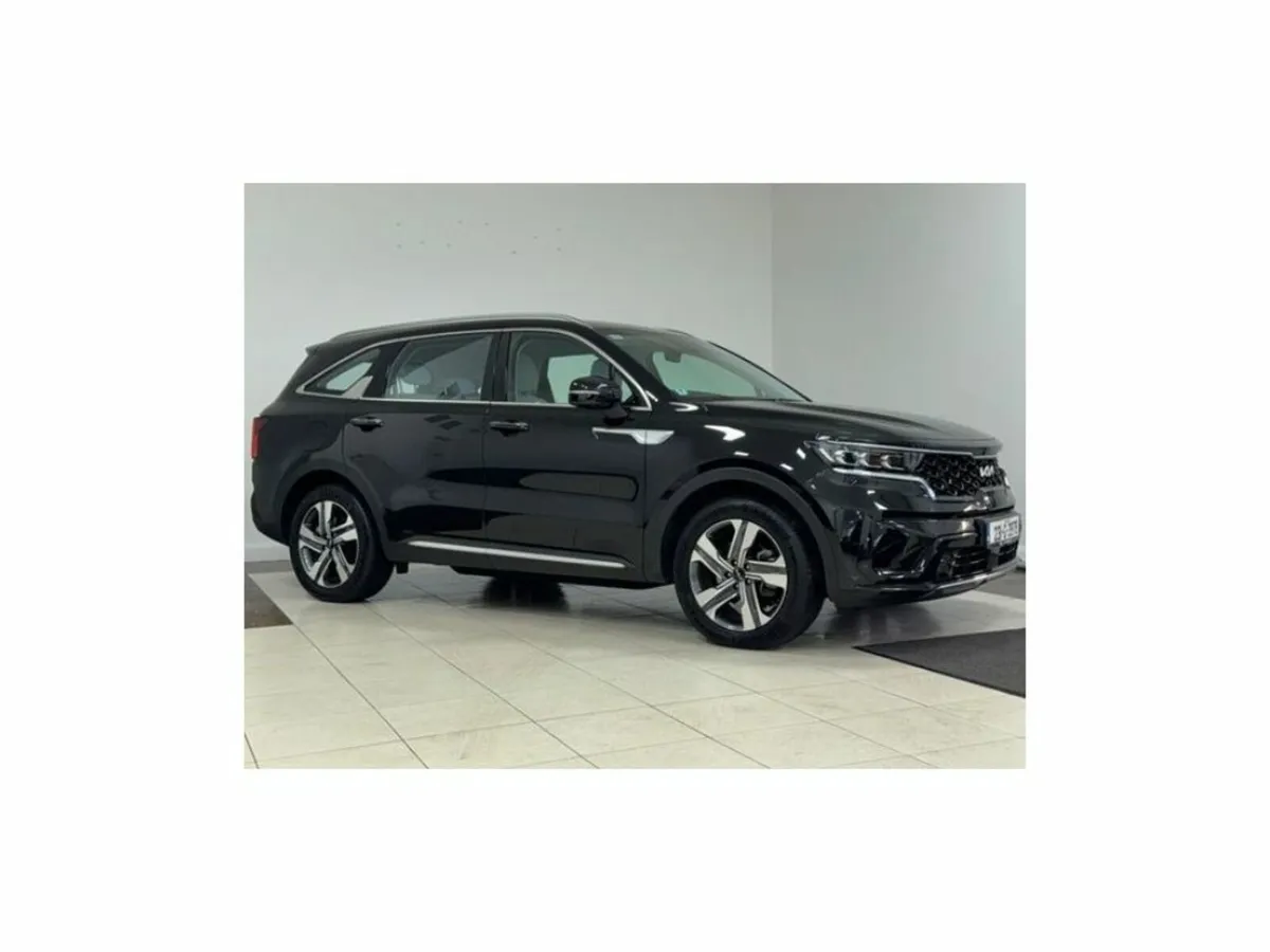 Kia Sorento Phev K3 5DR Auto - Image 1