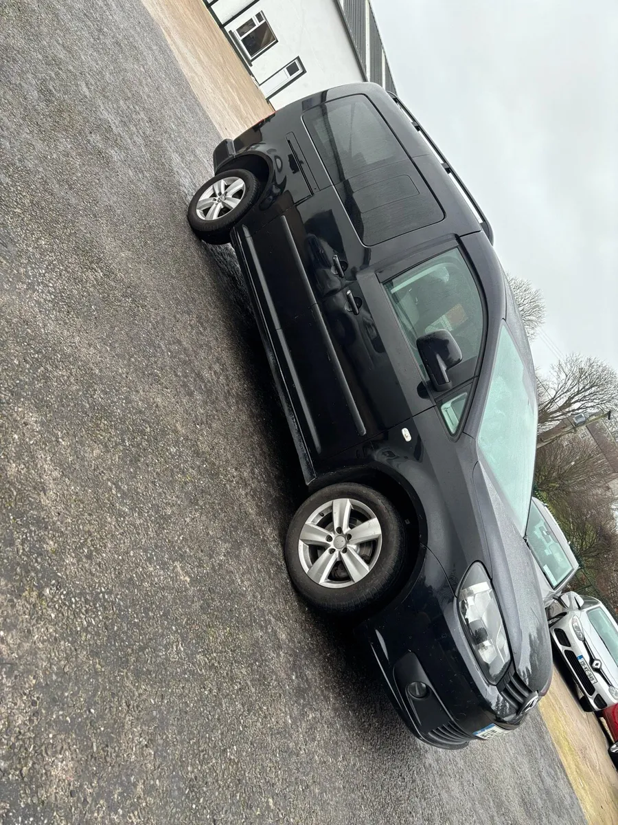 132 7 Seat Automatic Caddy - Image 1