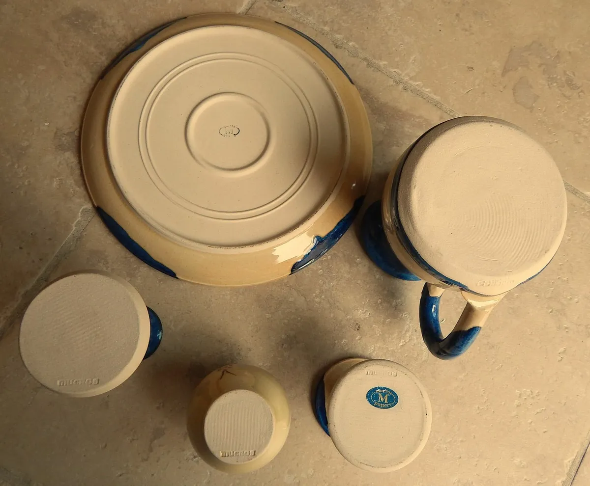 Selection of 5 Mucros Pottery Pieces - Image 4