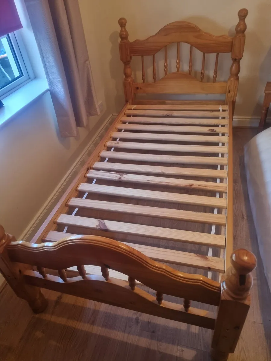 Single Pine Bed with pocket sprung matress
