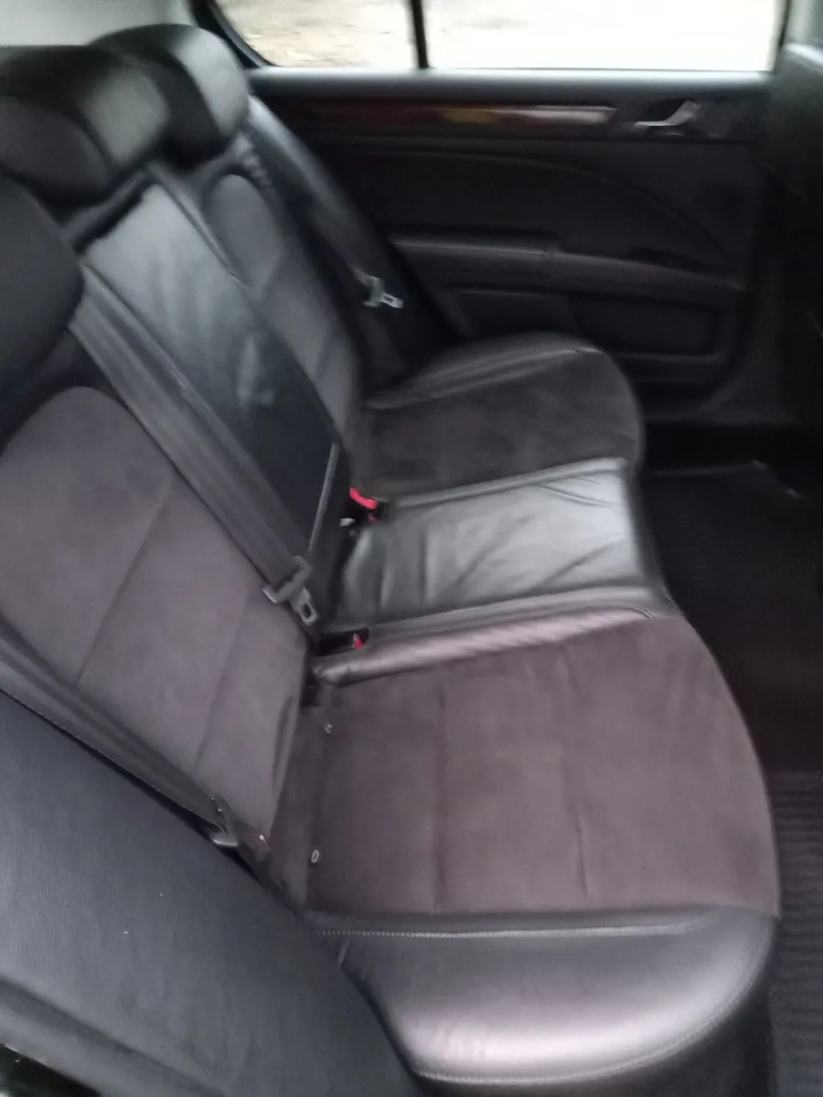 2013 Skoda Superb 1.6 Diesel - Image 2