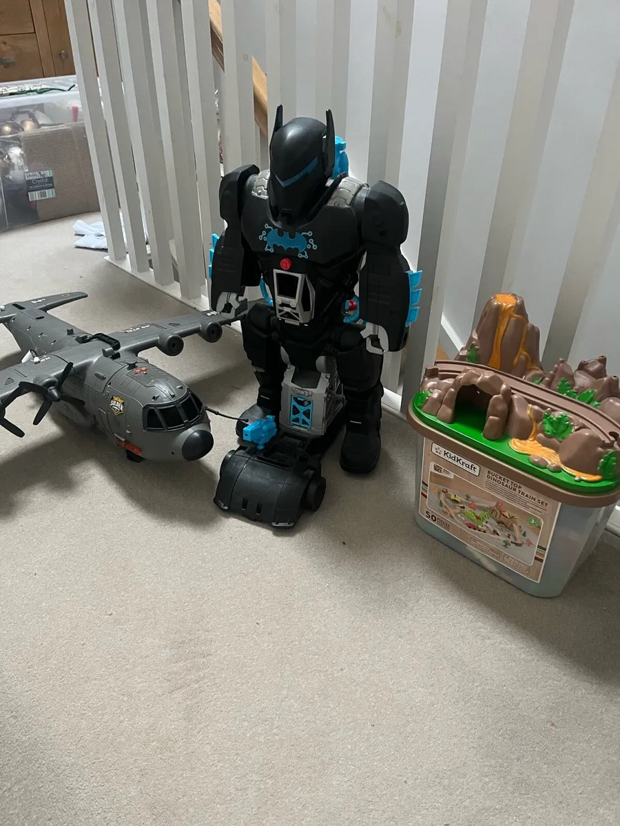 Toys - Image 1