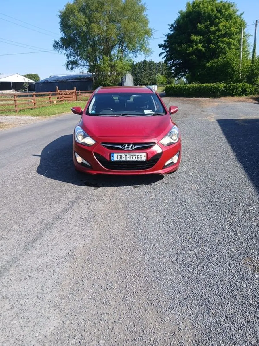 2013 Hyundai I40 Engine Needs Attention - Image 2