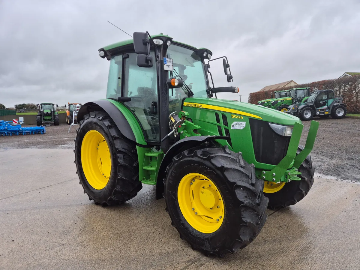 John Deere 5100R 2019 - Image 1