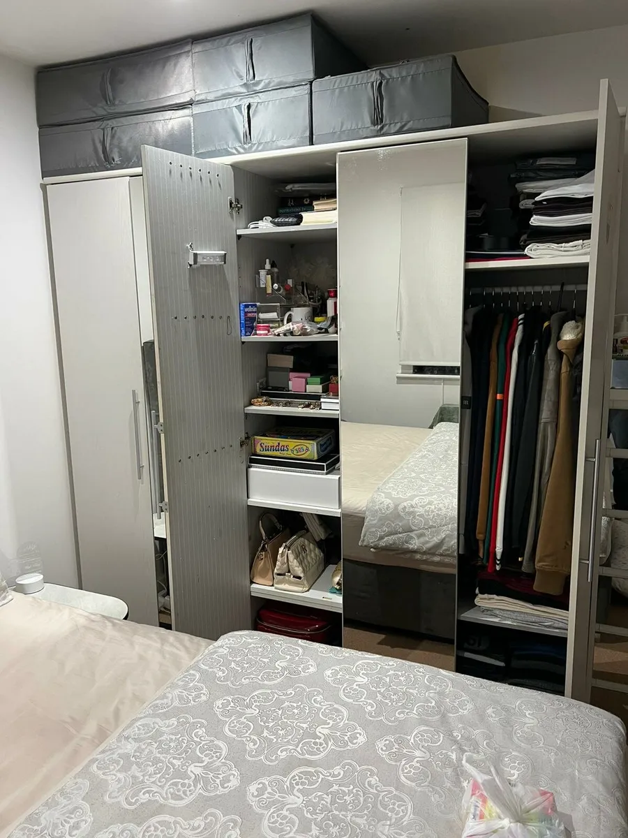 Wardrobe - 5 doors - Image 2