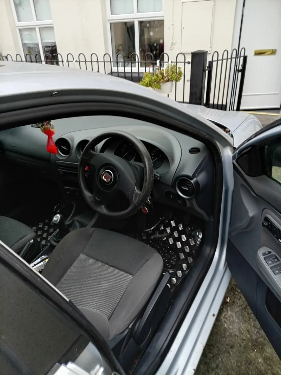 SEAT Cordoba 2008 - Image 4