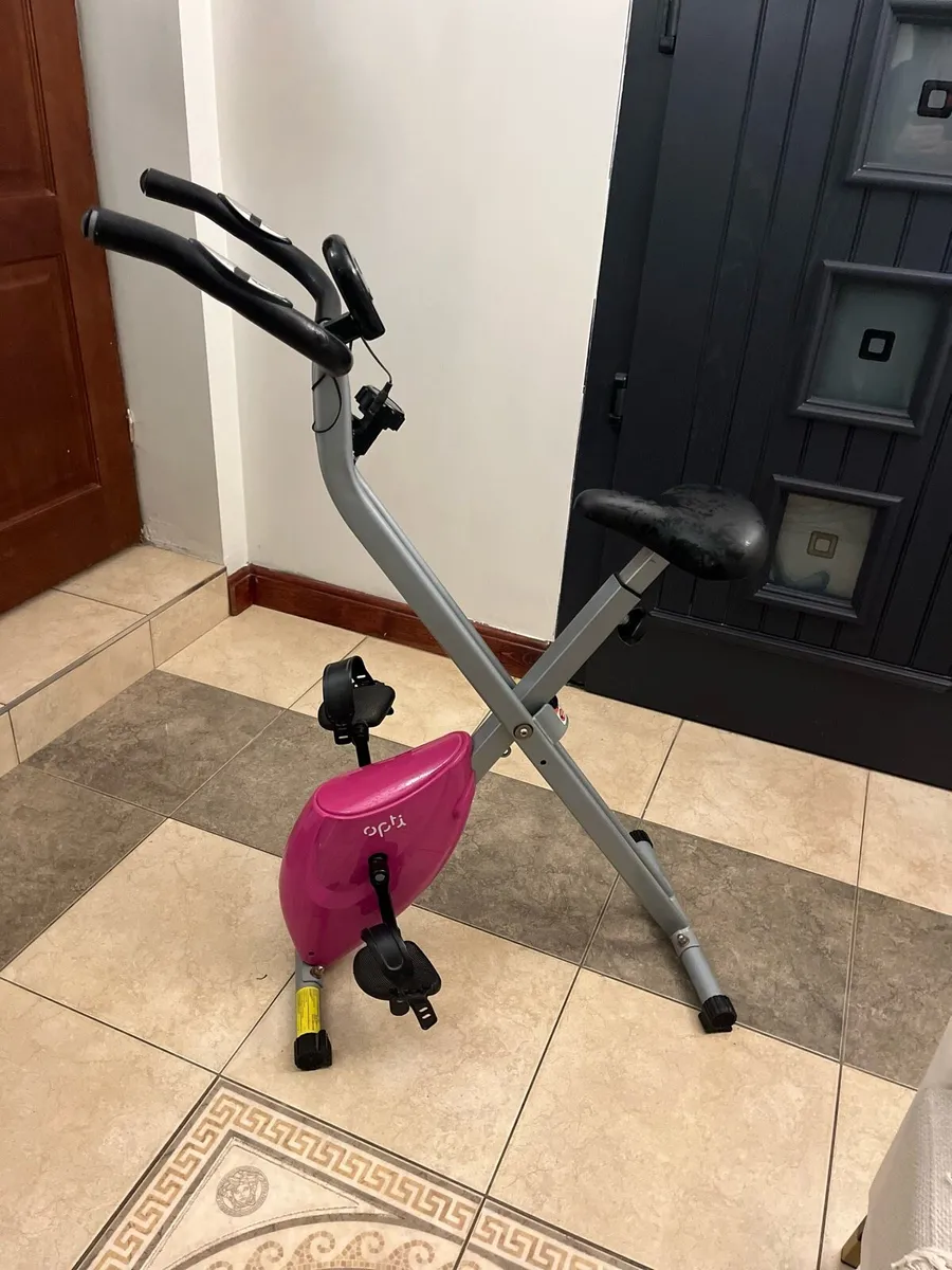 Exercise bike - Image 1