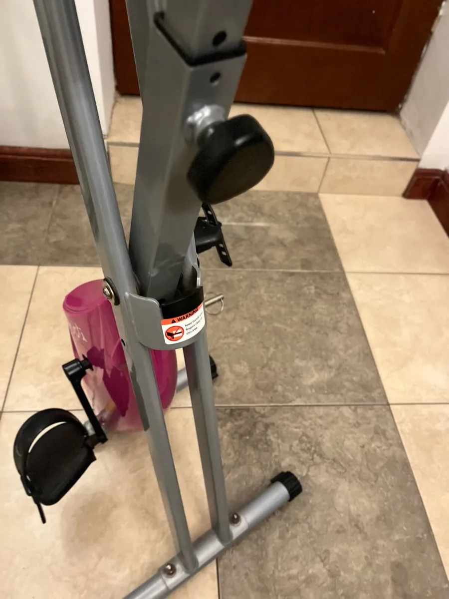 Exercise bike - Image 2