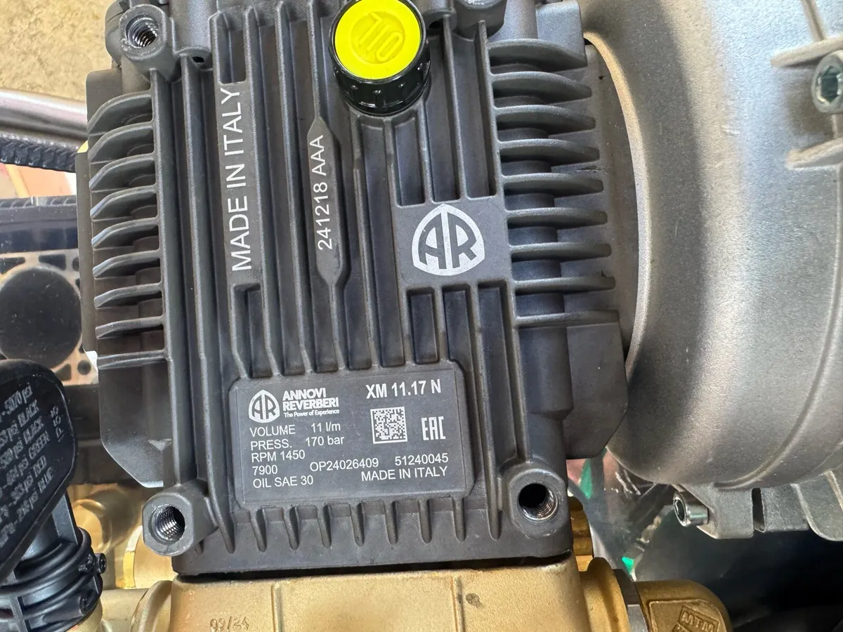 POWERWASHERS hot amd cold and engine - Image 3