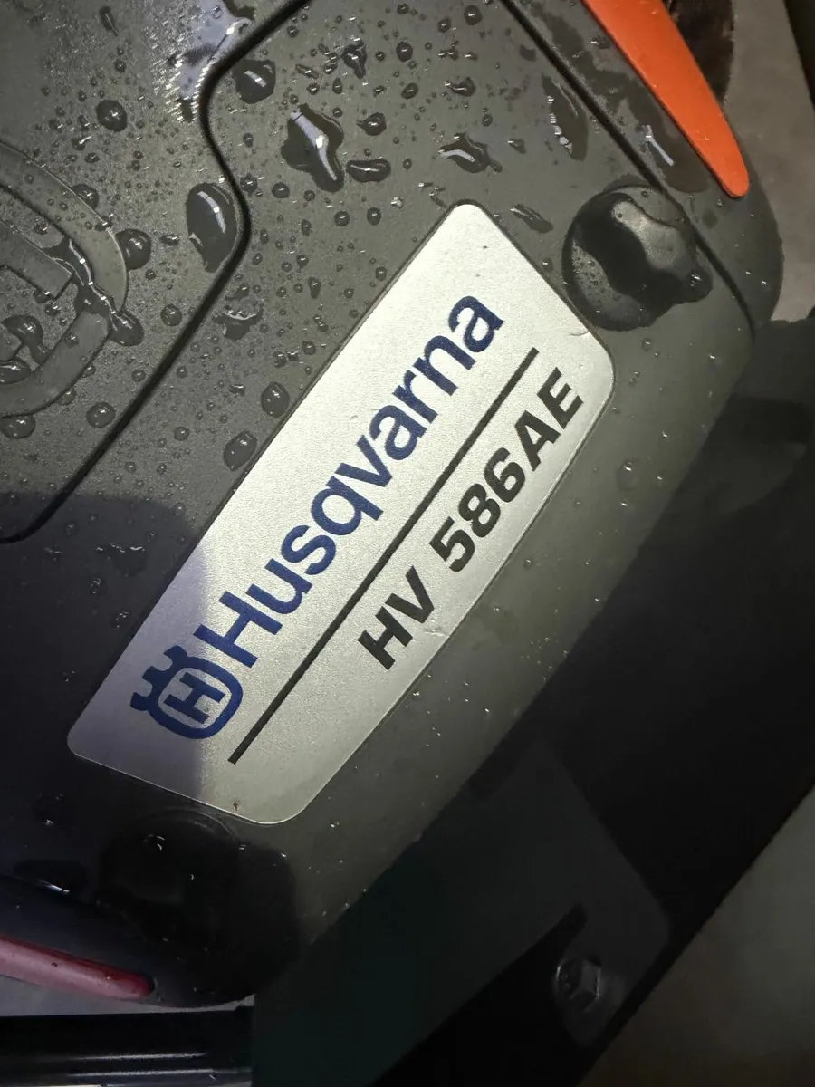 Husqvarna R214tc front deck rider lawnmower - Image 1