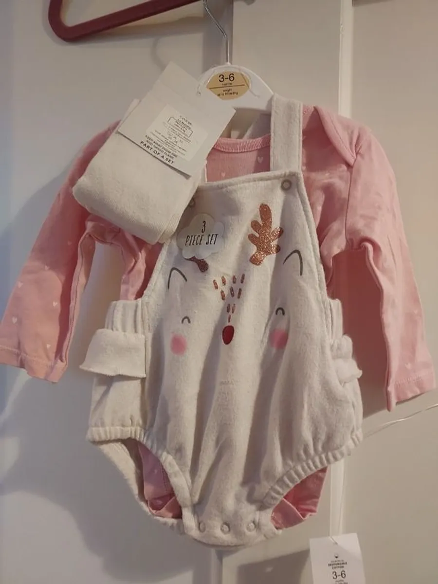 Christmas Clothes - Image 4