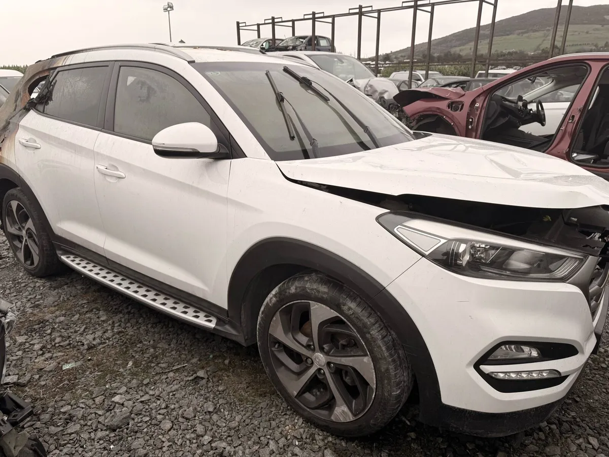 17 Hyundai Tucson - Image 1