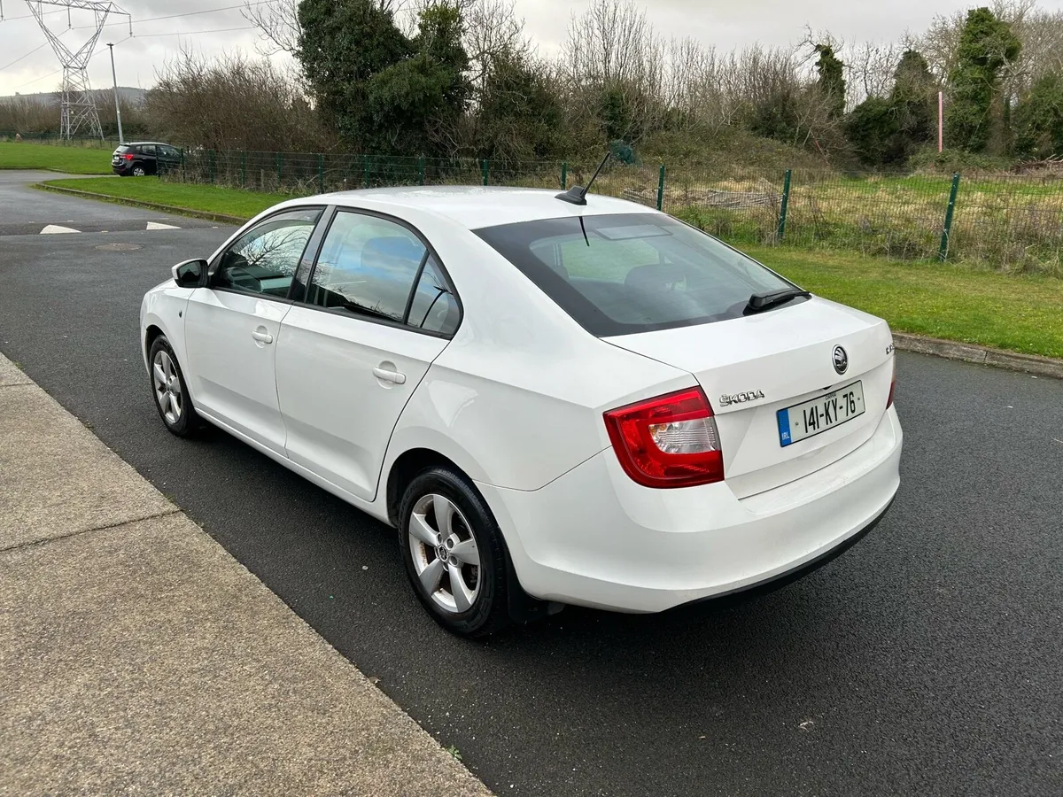 141 SKODA RAPID - Image 4