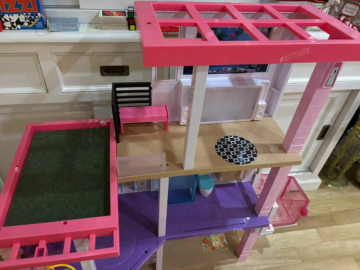 Barbie Dream House - Image 3
