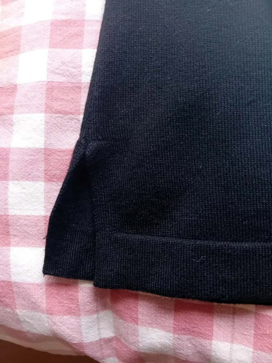 Ladies Jumper  Size Large - Image 4