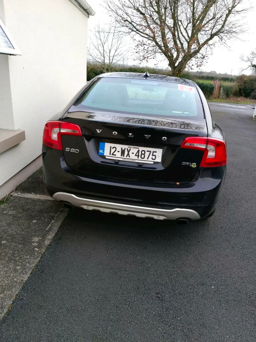 Volvo s60 - Image 1