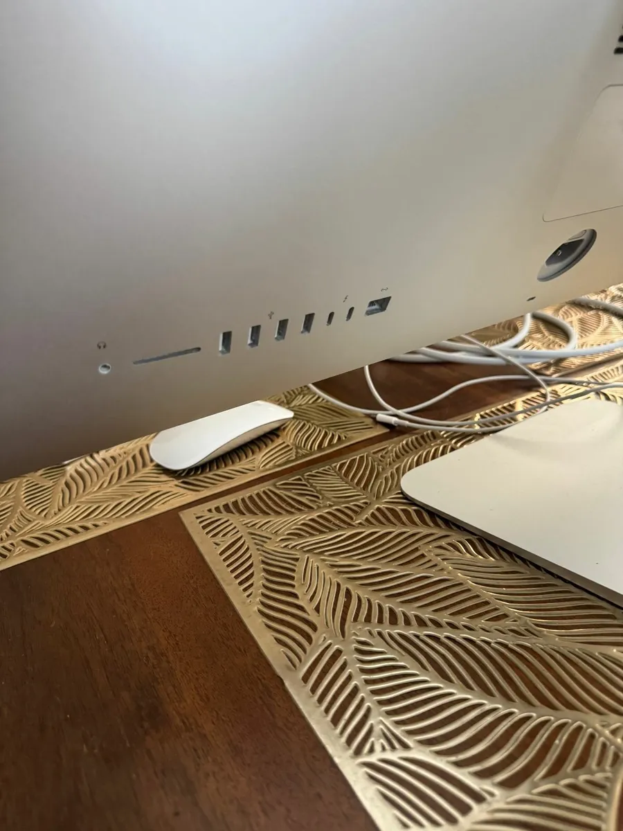 iMac (Retina 5K, 27-inch, 2017) - Image 2