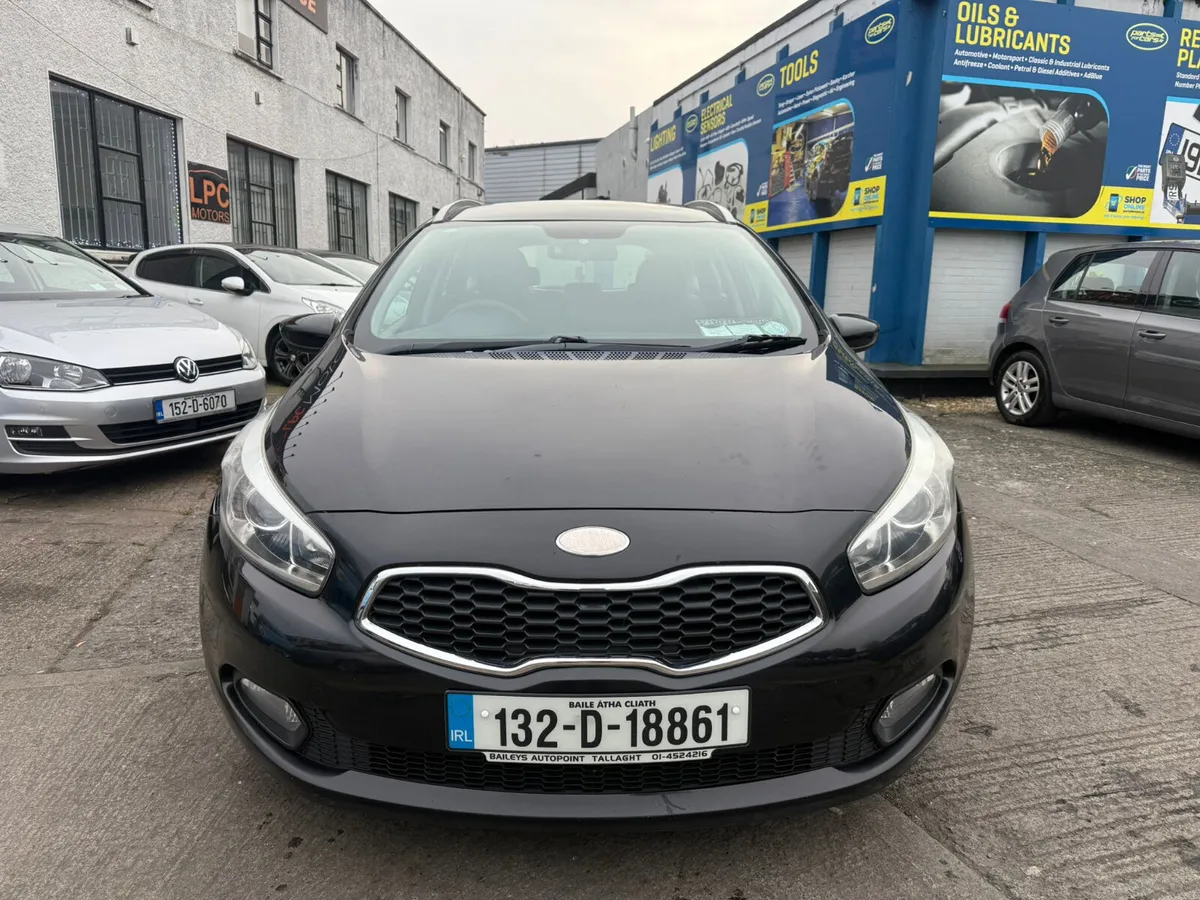 Kia Ceed 2013 - Image 2