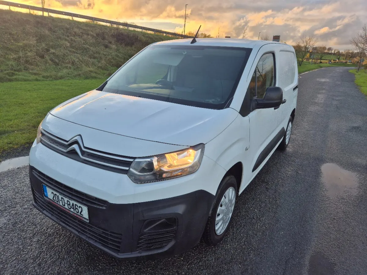 2020 Citroen Berlingo K9 LX 1.5 BLUEHDI - Image 3