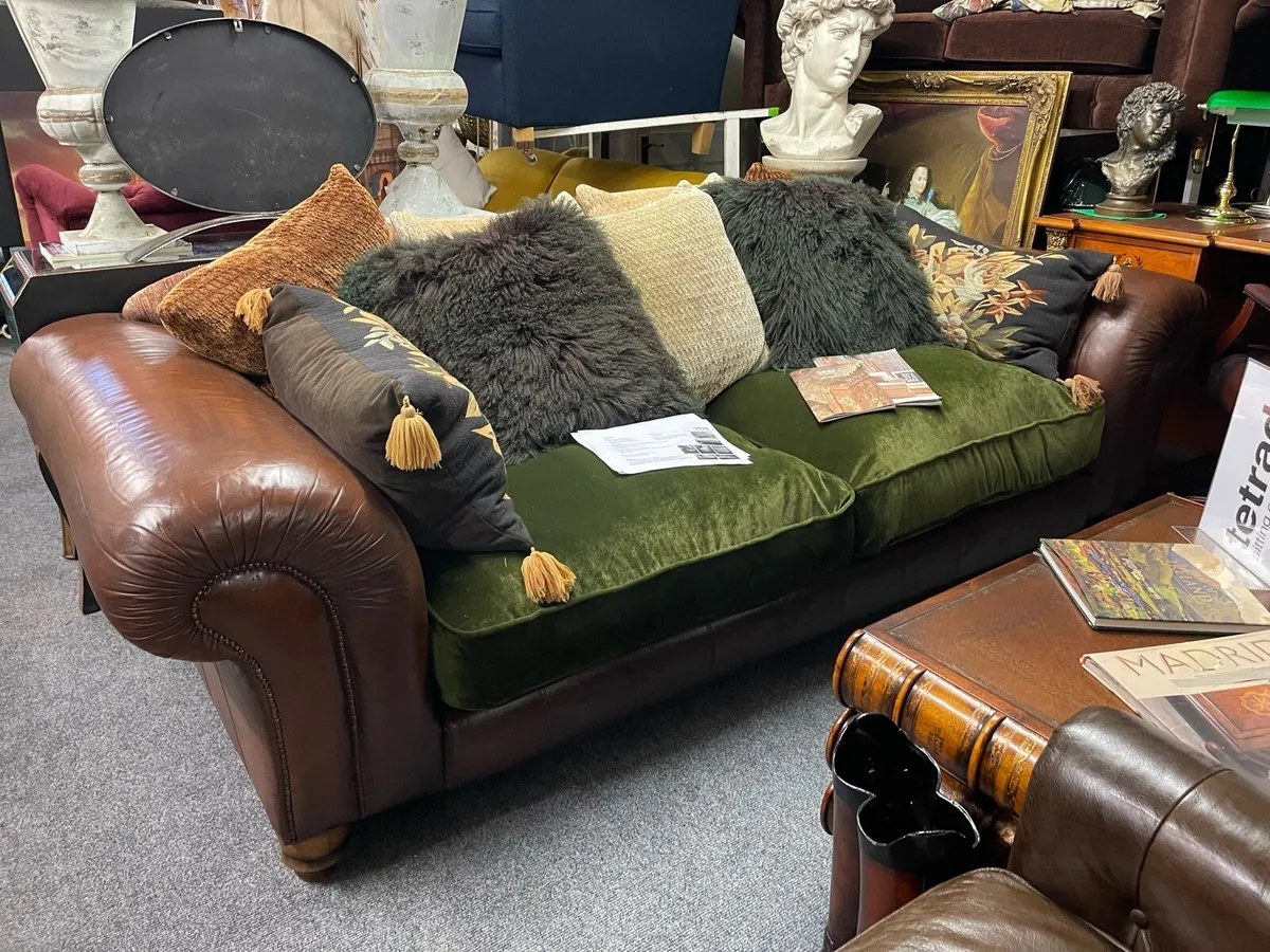 Designer Tetrad grand sofa 🎄🎄🎄🎄 - Image 2