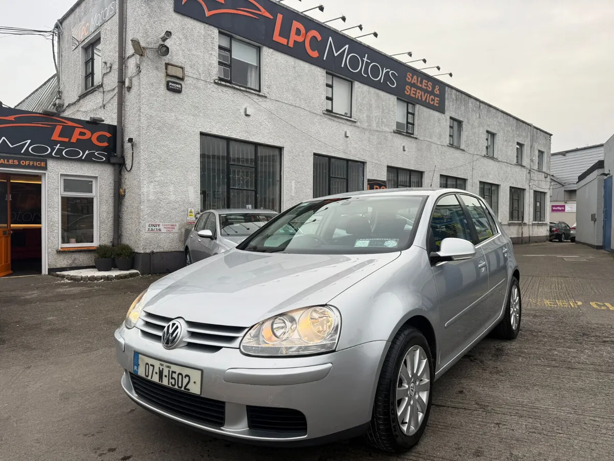 Volkswagen Golf 2007 low mileage - Image 2