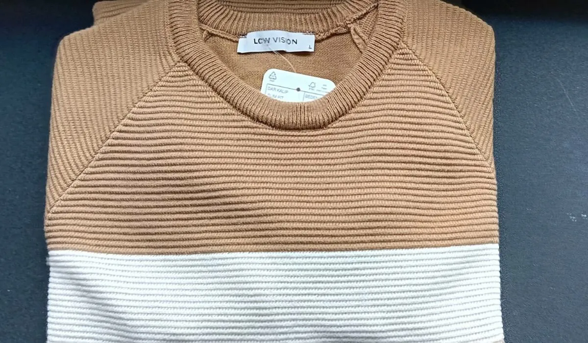 Mens Light Jumper NEW - Image 1