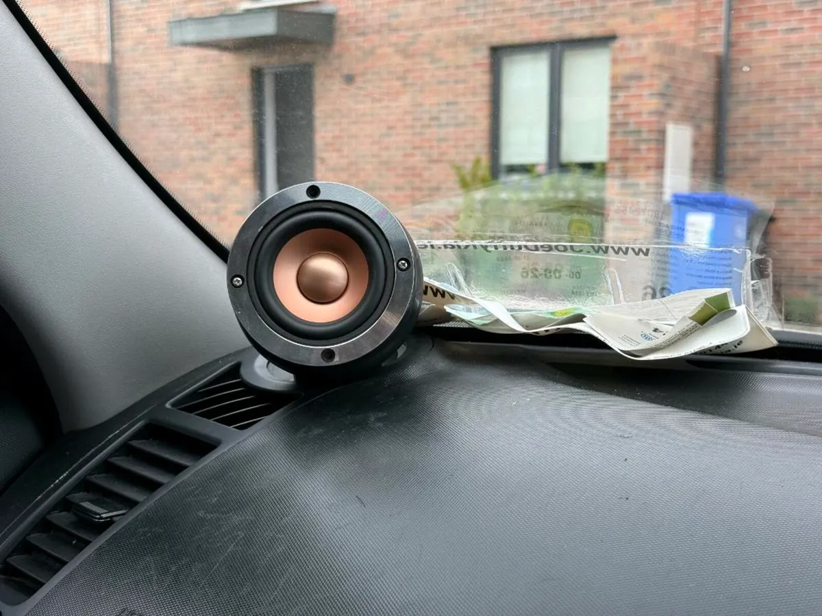 Custom made car audio system - Image 2