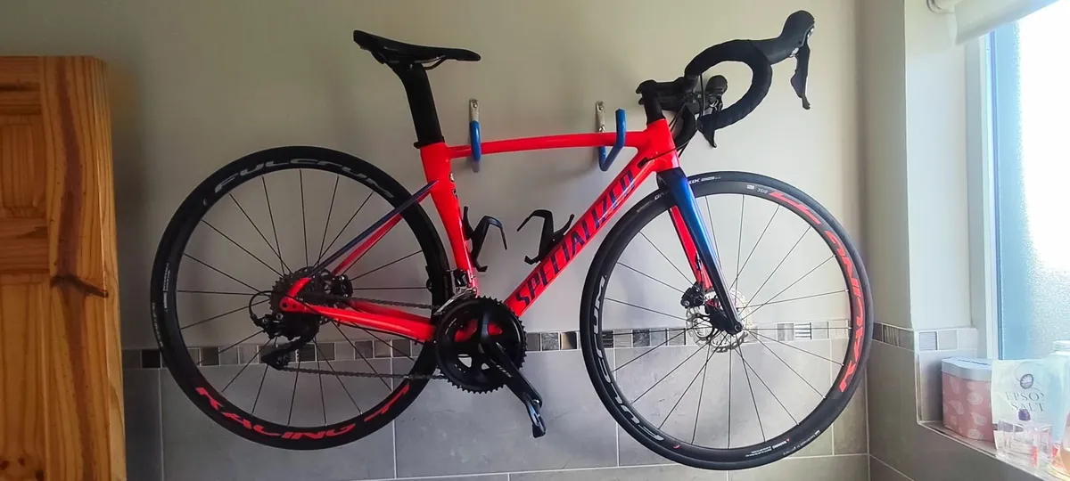 Specialized Allez Sprint Disc Road bike - Image 1