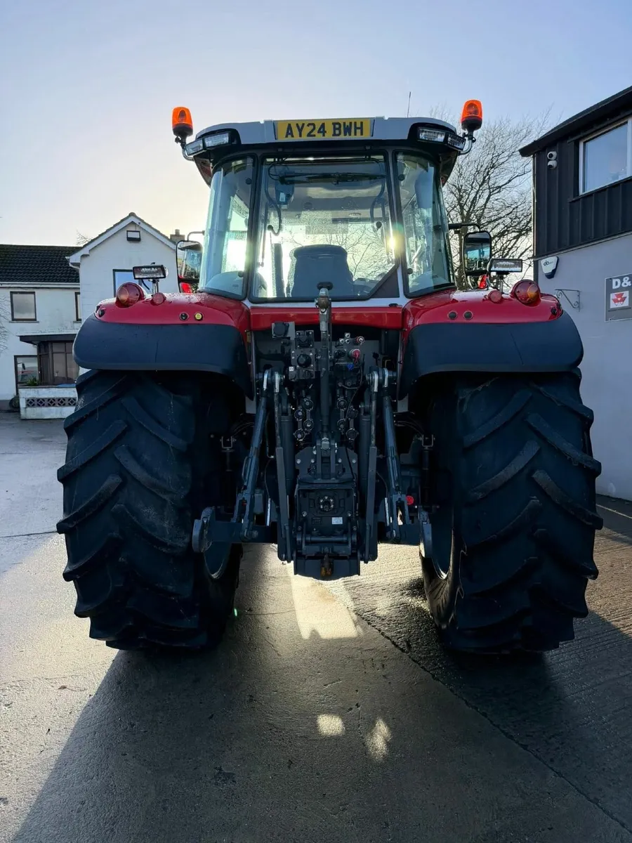 Massey Ferguson 7S.180 Dyna 6 Tractor - Image 3
