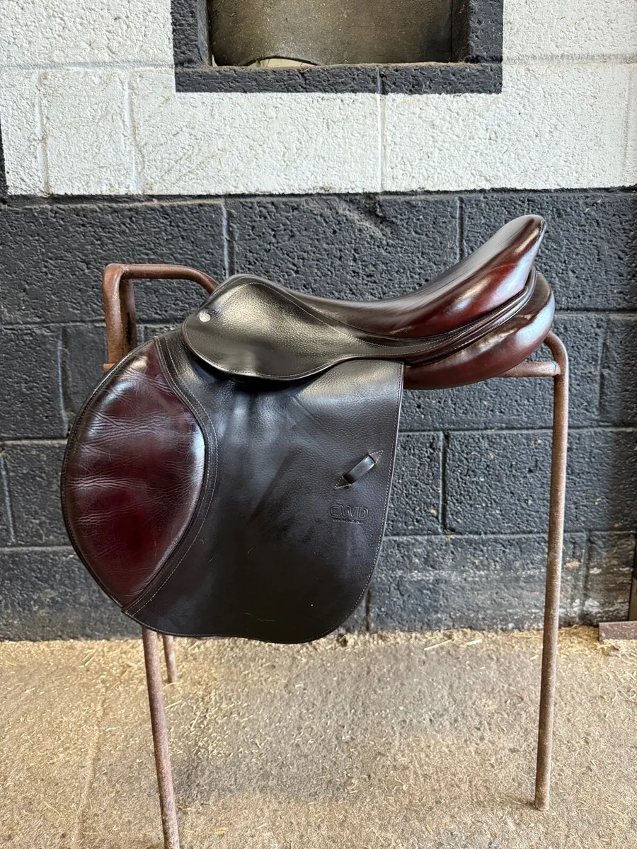 CWD 17.5” Saddle - Image 1