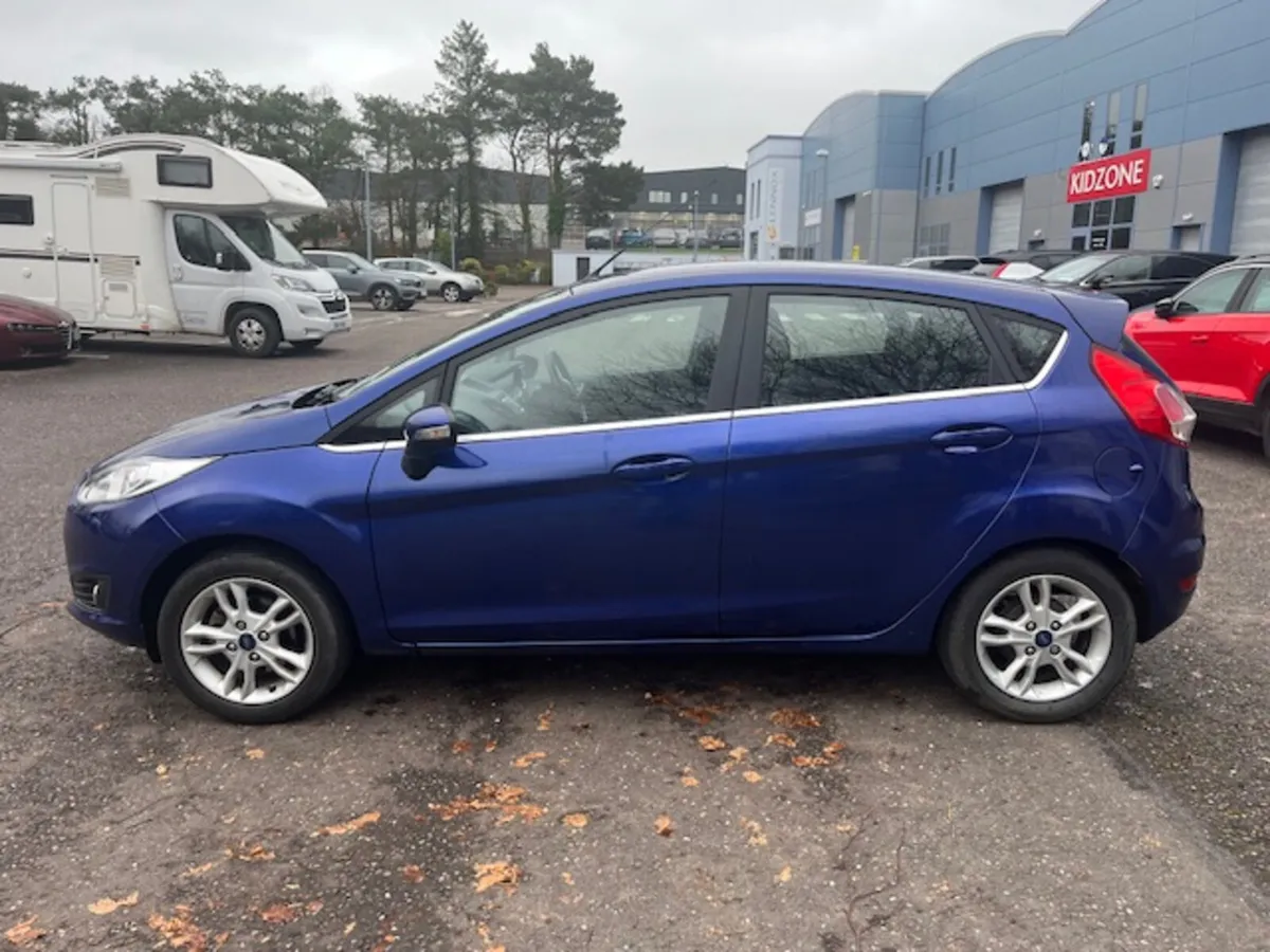 1.25 ZETEC 82 BHP ARGENTO - Image 4