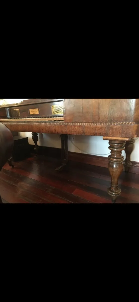 Square Piano - Image 3