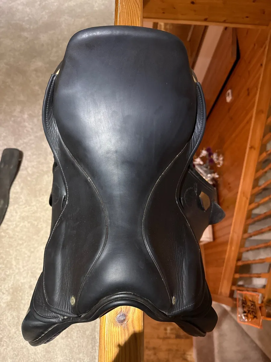 Berney Monoflap 17” saddle - Image 2