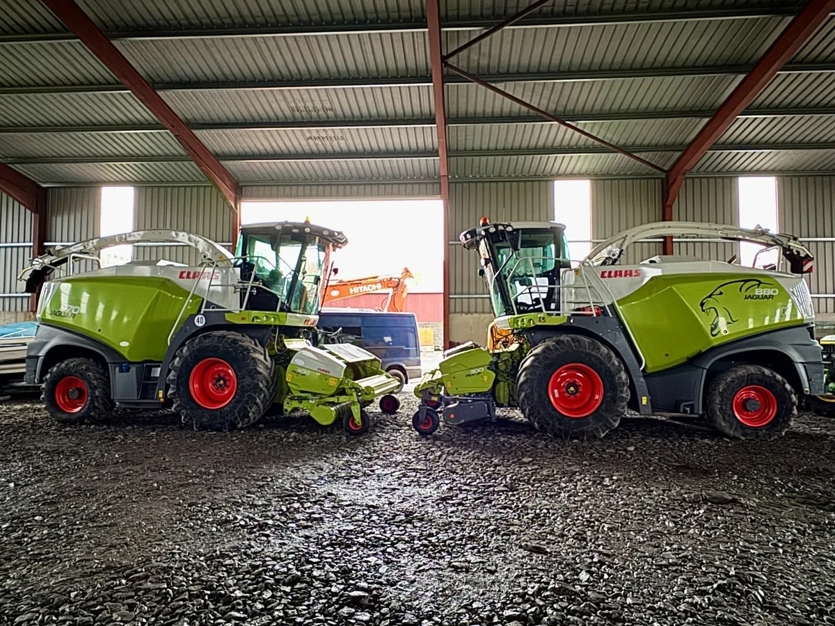 CLAAS HARVESTER - Image 1