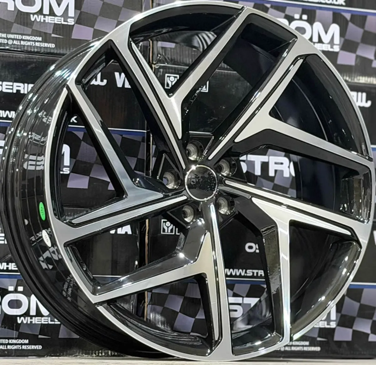 22" New SQ8 Style Alloys & Tyres for Audi Q7 Q8 - Image 2