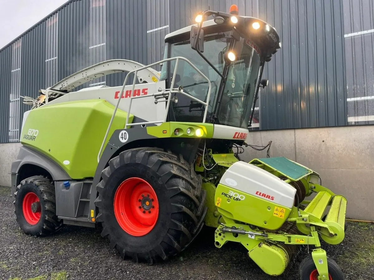 CLAAS HARVESTER - Image 4