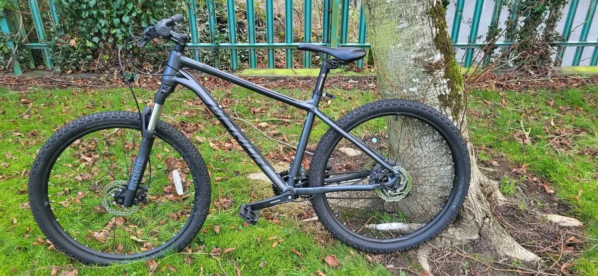 Merida Big 7 Adult Mountain Bike - Image 1