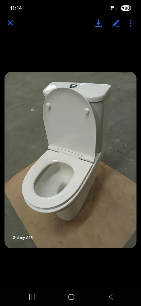 New toilet and cistern - Image 1
