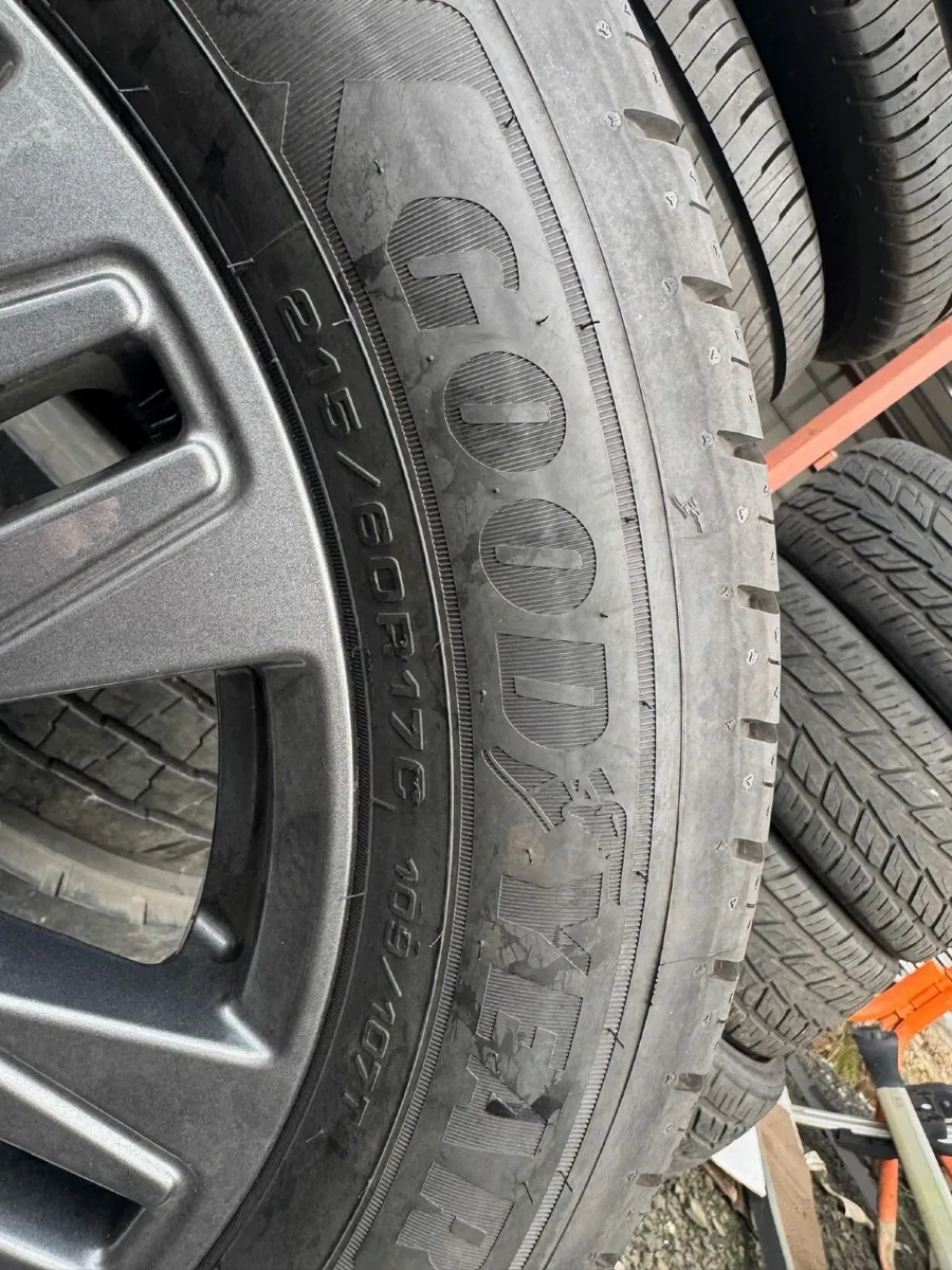 2025 Ford Transit Custom 17" factory alloys set - Image 2