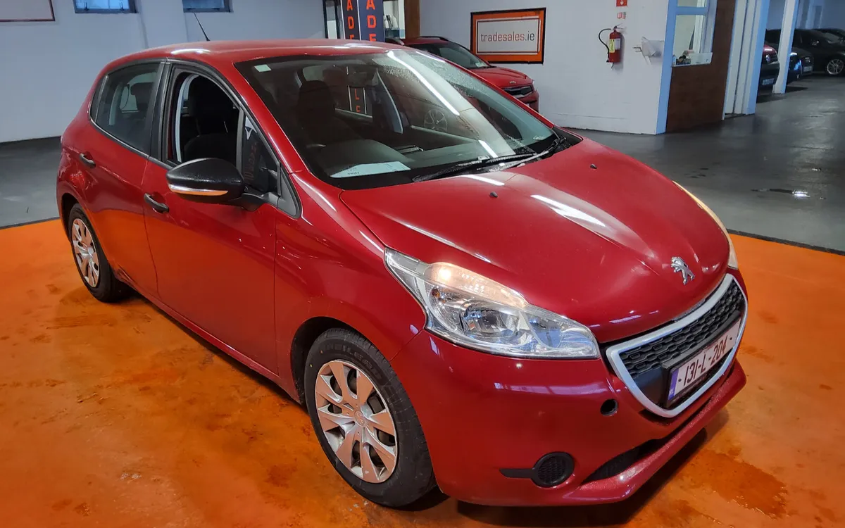 Peugeot 208 2013 - Image 1