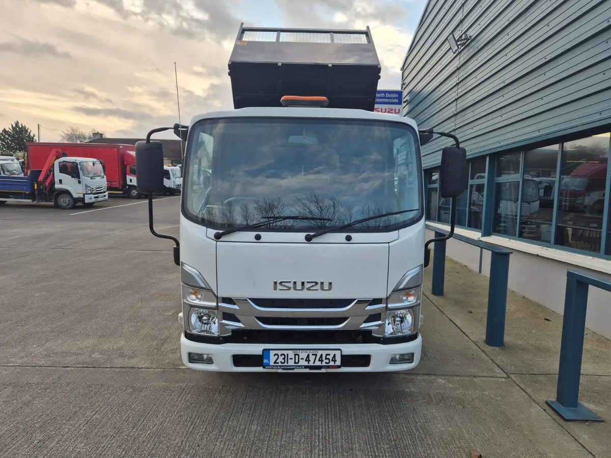 2023 ISUZU N35 3.5TON TIPPER - Image 3
