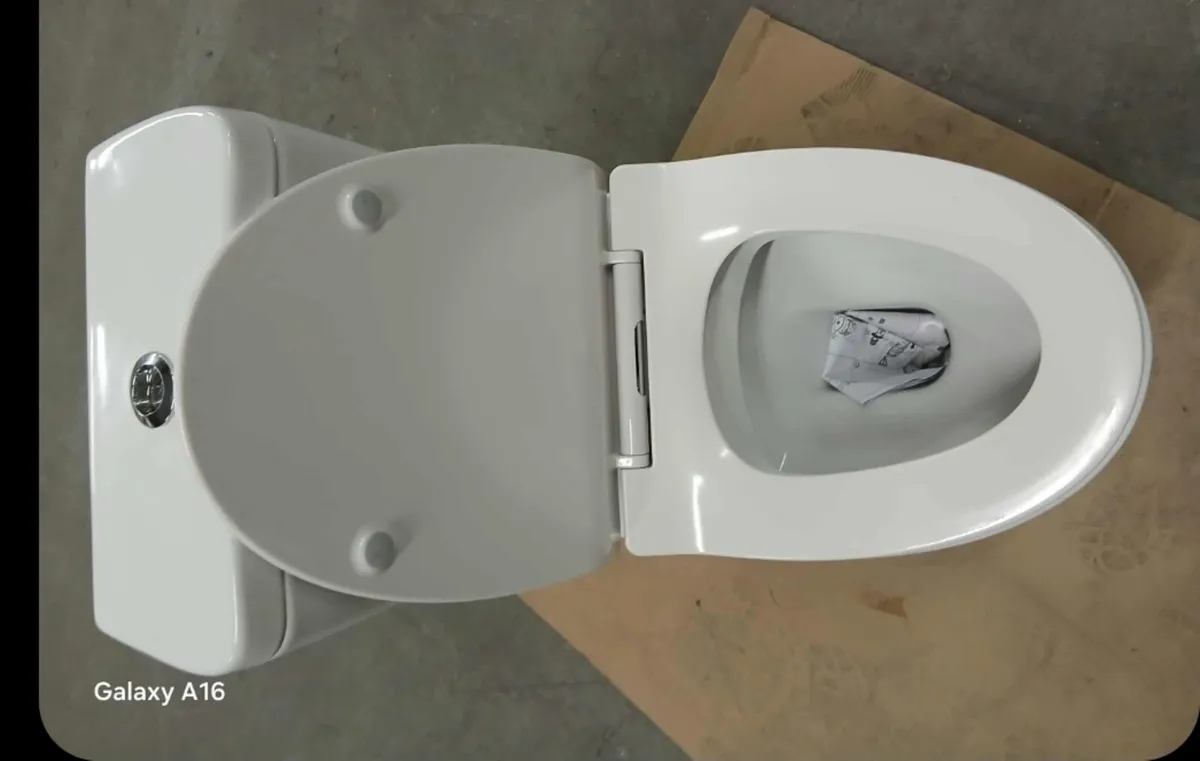 Brand new pan and cisterns - Image 2